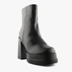 CAPTIVATE BLACK