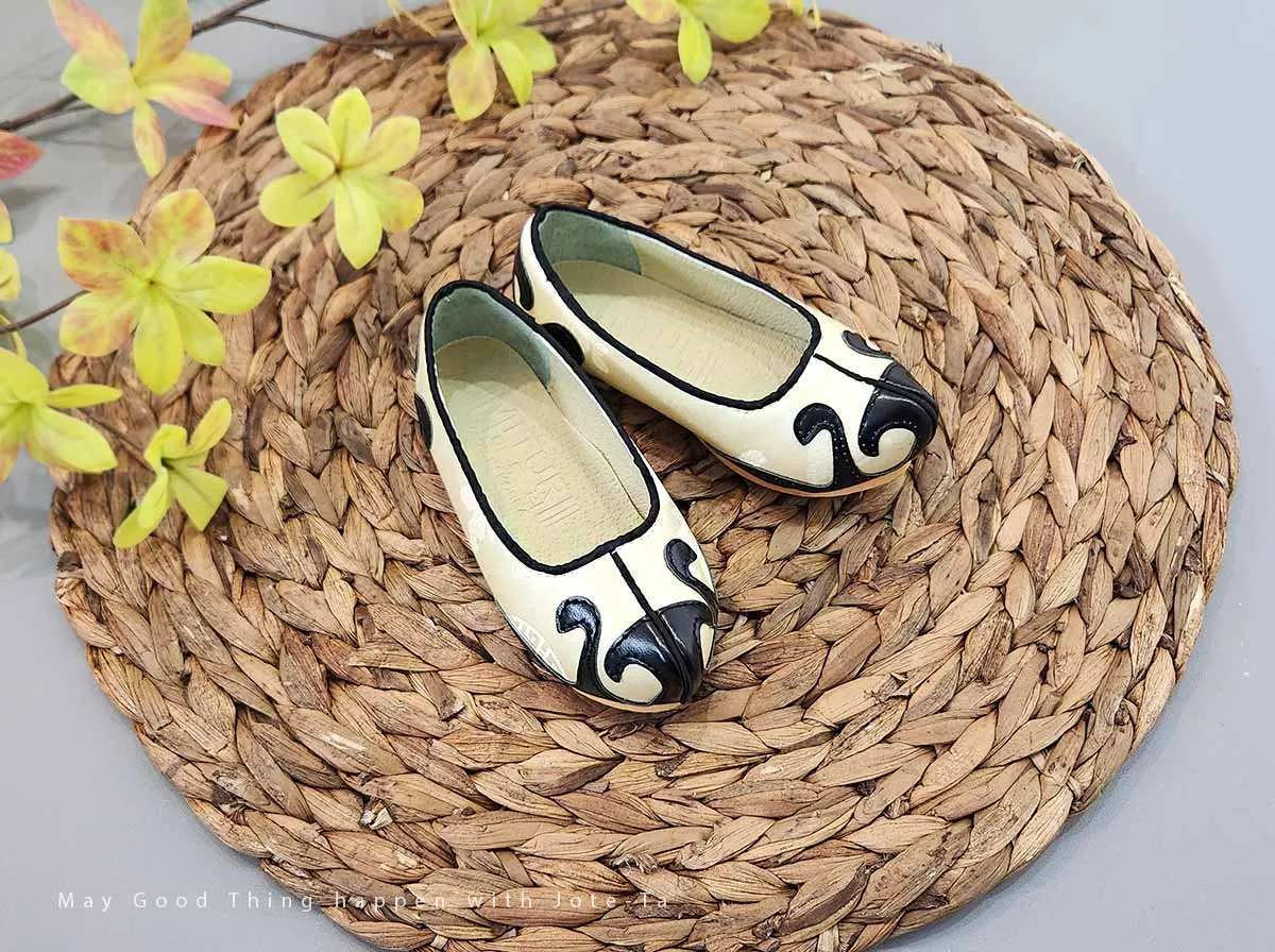 Traditional Baby Boy Hanbok Shoes in Ivory & Black